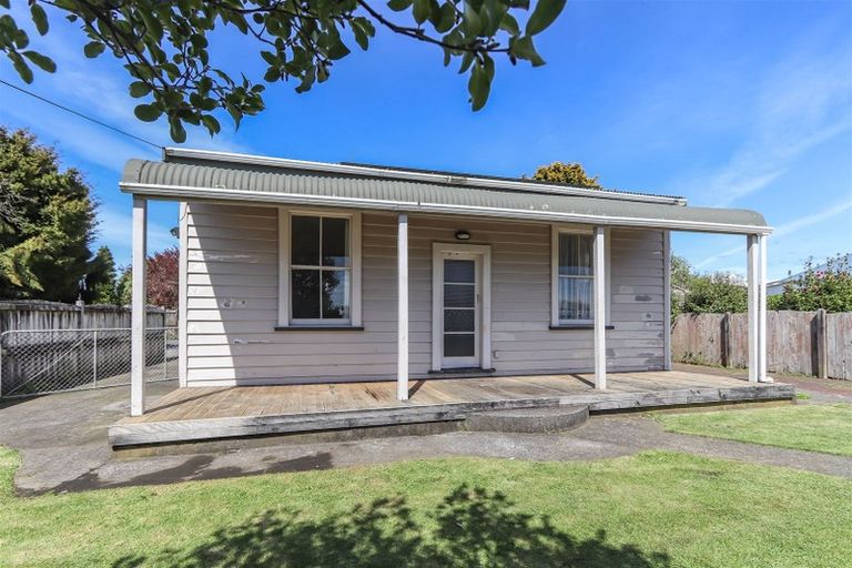 Photo of property in 43 Brookes Street, Inglewood, 4330