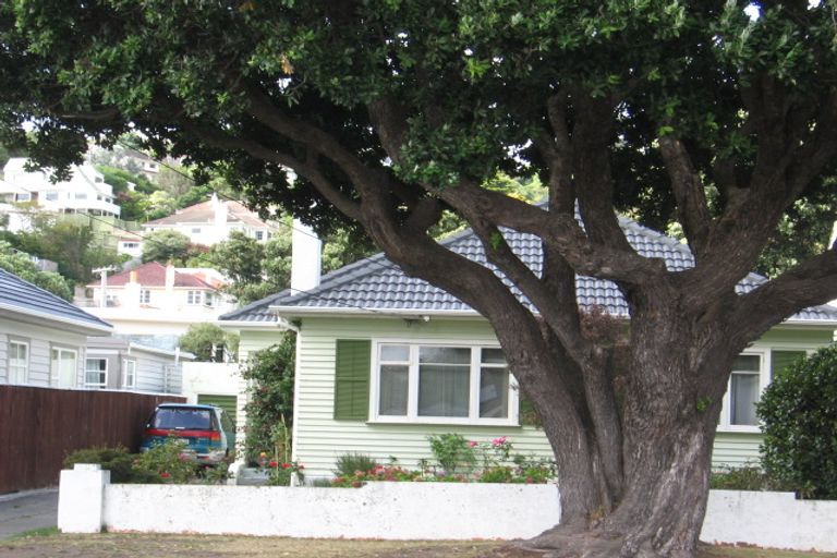 Photo of property in 42 Para Street, Miramar, Wellington, 6022