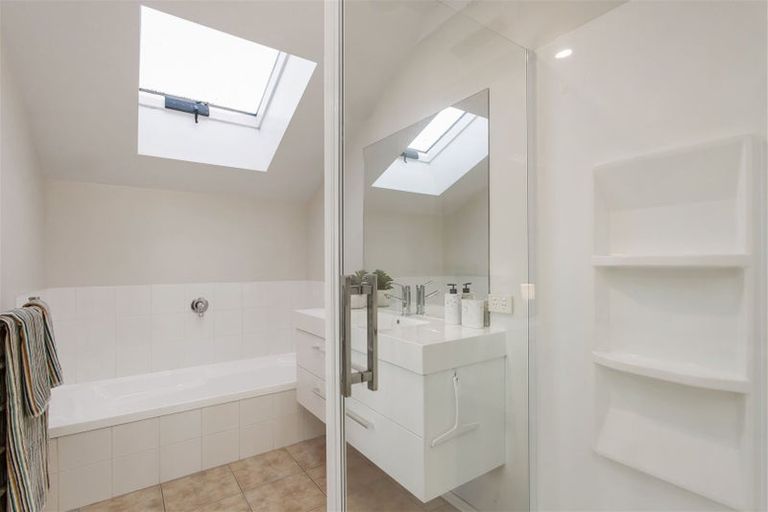 Photo of property in 18 Scarlet Lane, Redwood, Christchurch, 8051