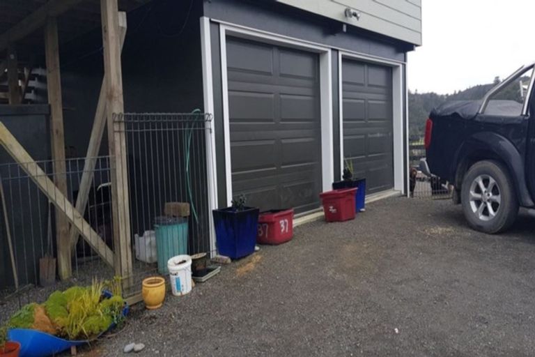 Photo of property in 37 Valley Road, Hikurangi, 0114