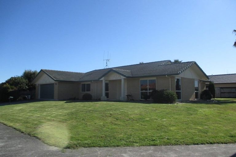 Photo of property in 3 Cairns Crescent, Rototuna, Hamilton, 3210