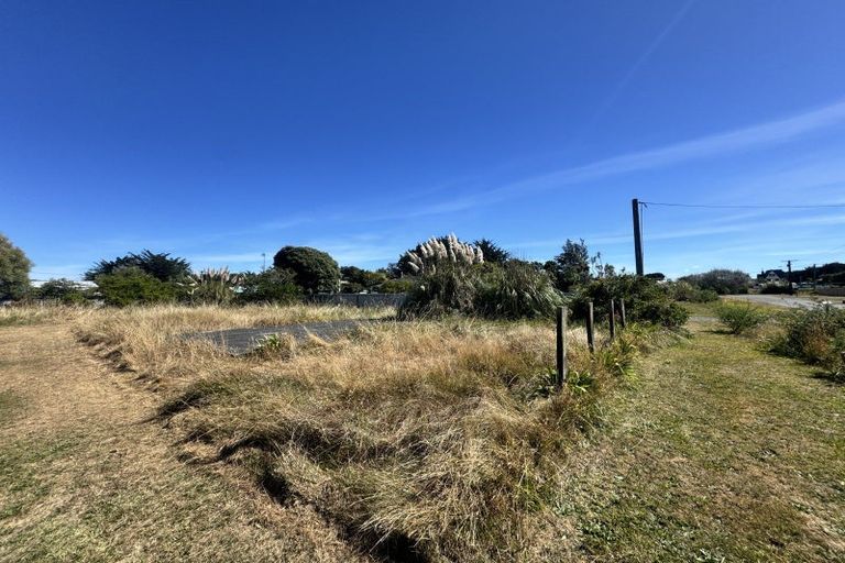 Photo of property in 24 Tuiti Street, Hokio Beach, Levin, 5571