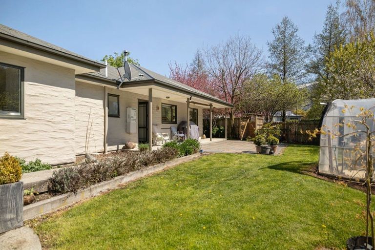 Photo of property in 10 Innes Place, Arrowtown, 9302