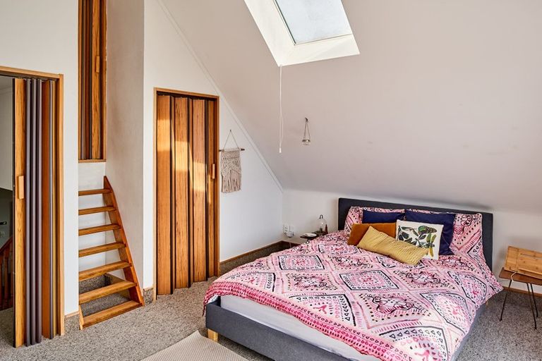 Photo of property in 259 Marine Parade, Eastbourne, Lower Hutt, 5013