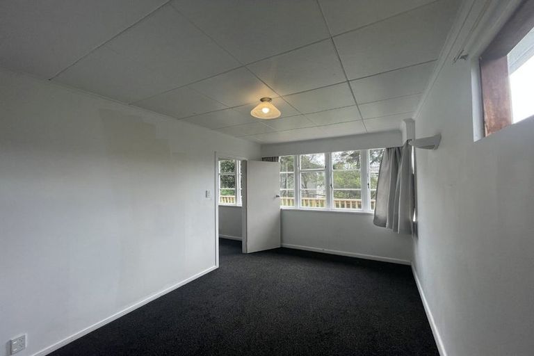 Photo of property in 10 Igloo Place, Red Hill, Papakura, 2110