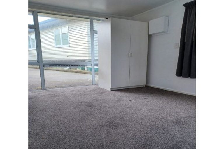 Photo of property in 1 Corlett Street, Johnsonville, Wellington, 6037