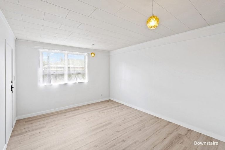 Photo of property in 18a Moenui Avenue, Orewa, 0931