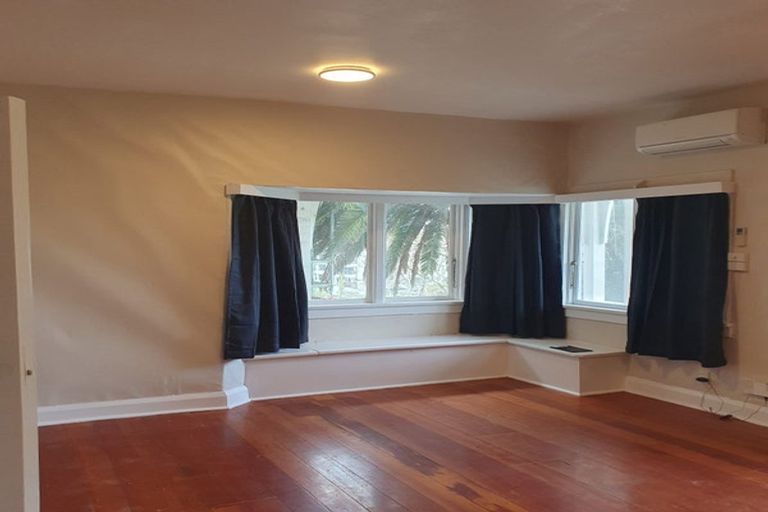 Photo of property in 21 Central Terrace, Kelburn, Wellington, 6012