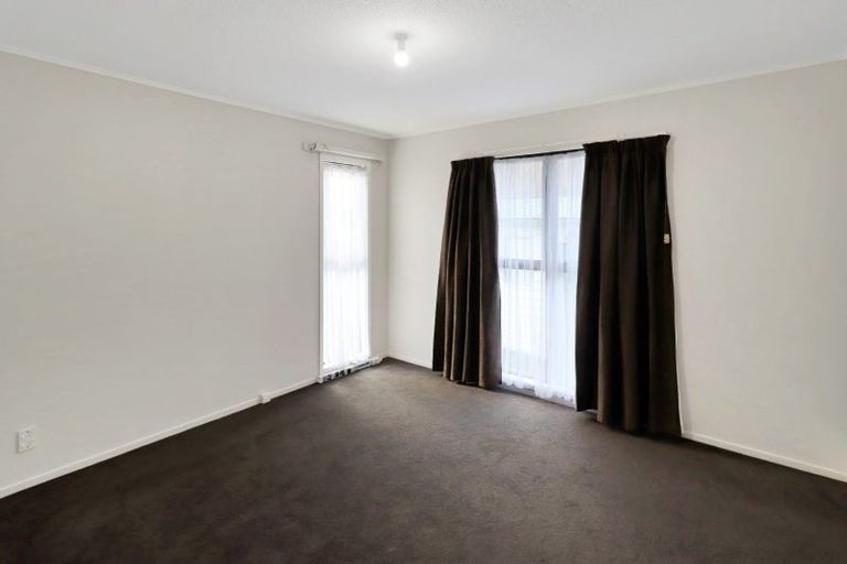 Photo of property in 87 Percy Dyett Drive, Karori, Wellington, 6012