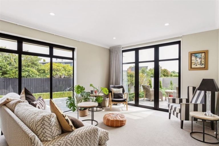 Photo of property in 11 Penhelig Place, Burnside, Christchurch, 8053