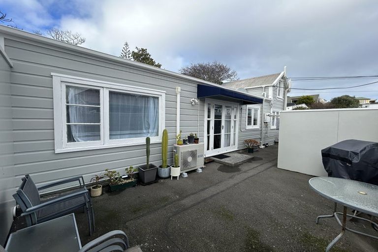 Photo of property in 3/41 Austin Street, Mount Victoria, Wellington, 6011