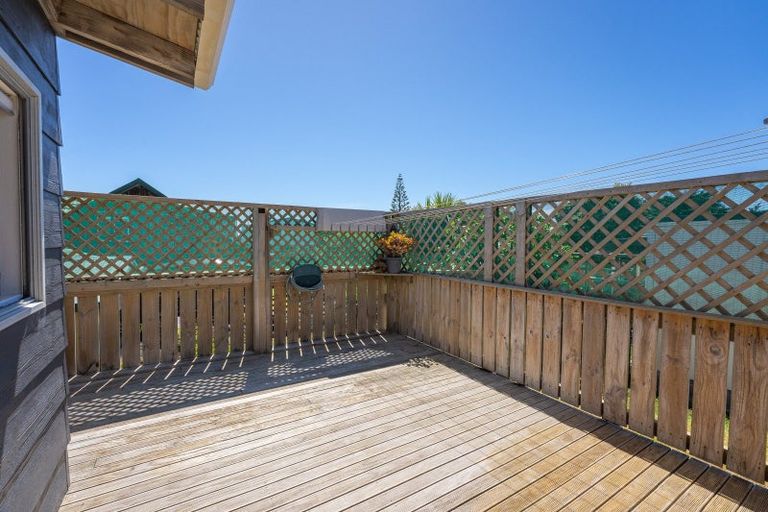 Photo of property in 19 Dixie Street, Te Horo Beach, Otaki, 5581