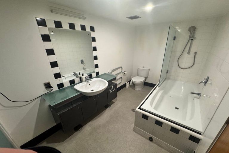 Photo of property in Dominion Apartments, 10/80 Victoria Street, Wellington Central, Wellington, 6011