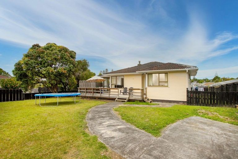 Photo of property in 2 Winsford Street, Manurewa, Auckland, 2102