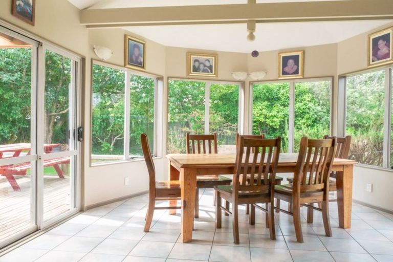 Photo of property in 14 Peakes Road, Saint Johns Hill, Whanganui, 4501