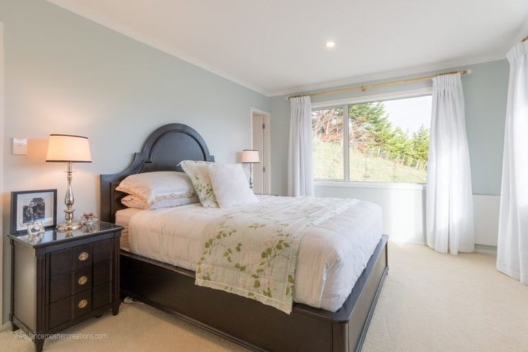 Photo of property in 23 Mervyn Kemp Drive, Tawa, Wellington, 5028