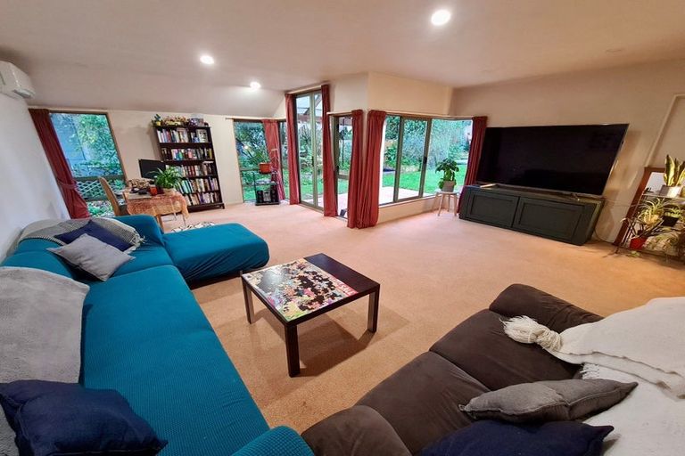 Photo of property in 5 Brian Avenue, Forrest Hill, Auckland, 0620