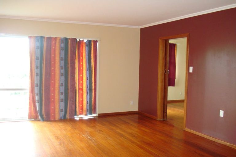 Photo of property in 16 Hamblyn Crescent, Nawton, Hamilton, 3200