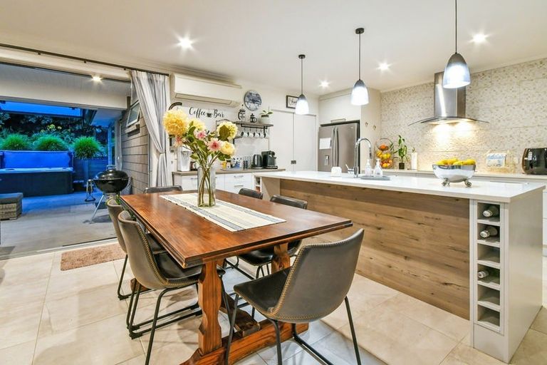 Photo of property in 19 Raithburn Terrace, Pokeno, 2402