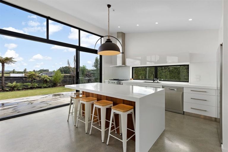 Photo of property in 99 Cashmere Bay Road, Moana, 7875