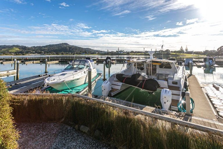 Photo of property in 11/6 The Marina, Tairua, 3508