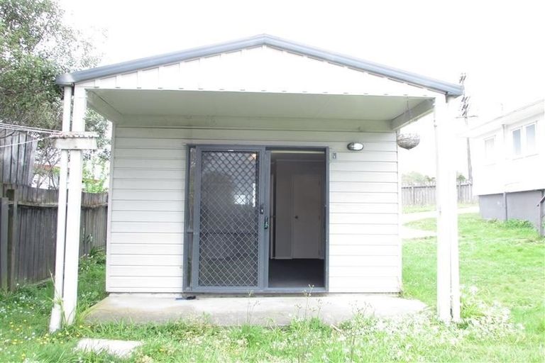 Photo of property in 72 Parrs Cross Road, Henderson, Auckland, 0612