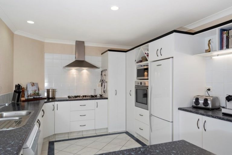 Photo of property in 77 Stableford Drive, Pyes Pa, Tauranga, 3112