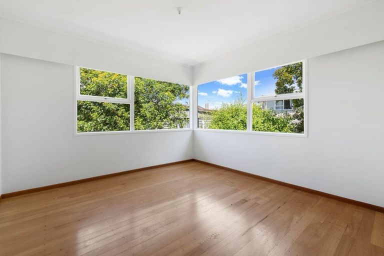 Photo of property in 62 Ferguson Street, Manurewa East, Auckland, 2102