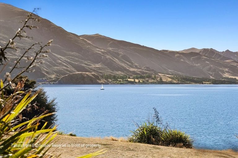 Photo of property in 198 Lakeview Terrace, Lake Hawea, Wanaka, 9382