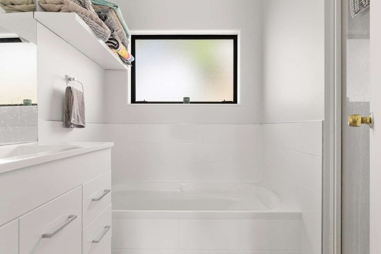 Photo of property in 17b Gordon Street, Te Puke, 3119