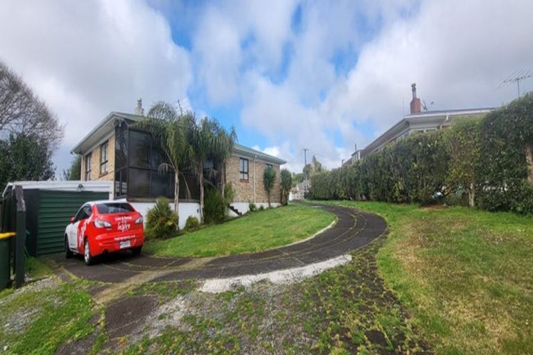 Photo of property in 10 Grierson Place, Pukekohe, 2120