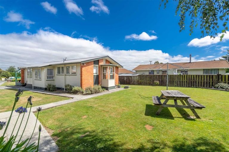 Photo of property in 4 Mill Street, Tapanui, 9522