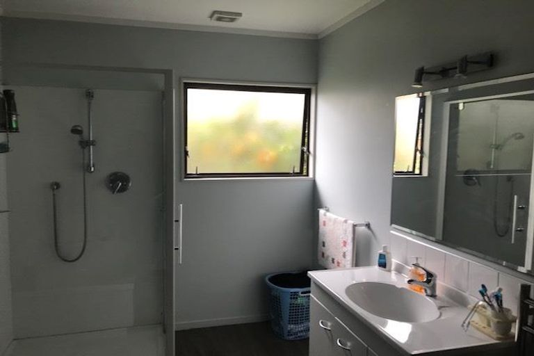 Photo of property in 15a Nola Avenue, Raumati Beach, Paraparaumu, 5032