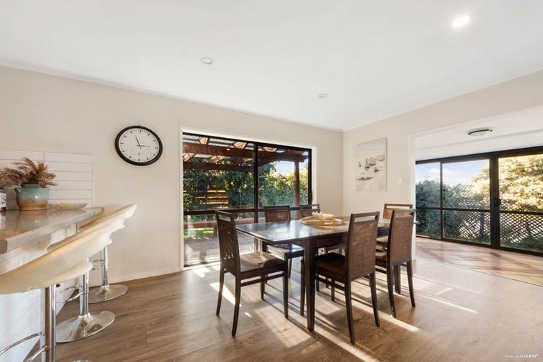 Photo of property in 20 Tatyana Place, Massey, Auckland, 0614