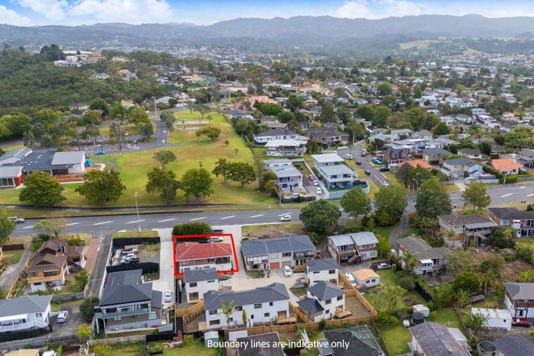 Photo of property in 4237 Great North Road, Glendene, Auckland, 0602