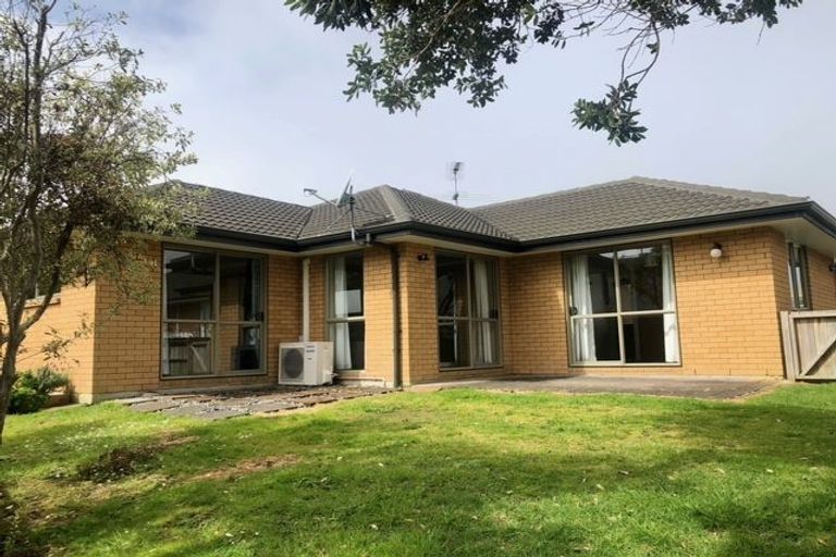 Photo of property in 10 Dorrit Lane, Howick, Auckland, 2014