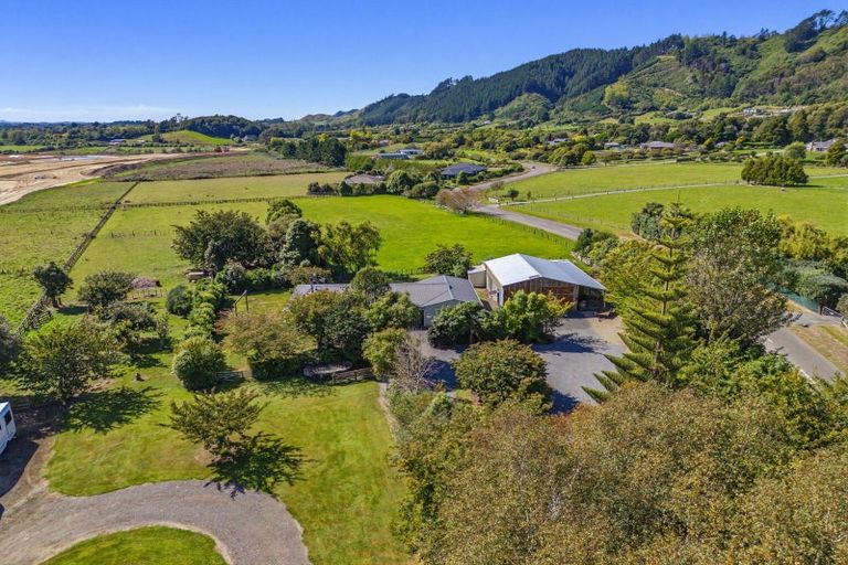 Photo of property in 63 South Manakau Road, Manakau, Otaki, 5583