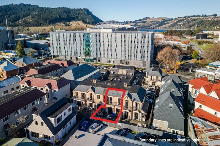 Photo of property in 2c Forth Street, North Dunedin, Dunedin, 9016