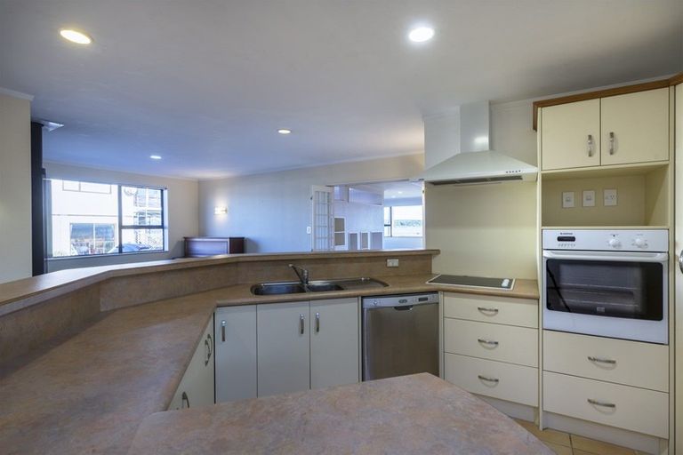 Photo of property in 9 Dawick Street, Foxton Beach, Foxton, 4815