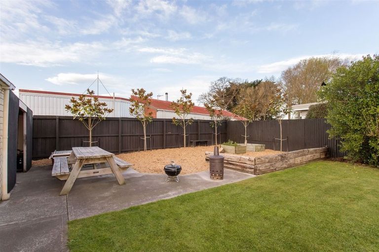 Photo of property in 14 Englefield Road, Belfast, Christchurch, 8051