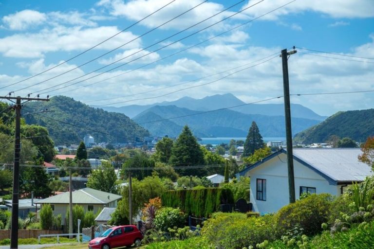 Photo of property in 55 Dorset Street, Picton, 7220