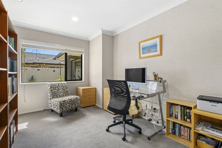 Photo of property in 6 Highlander Place, Welcome Bay, Tauranga, 3112