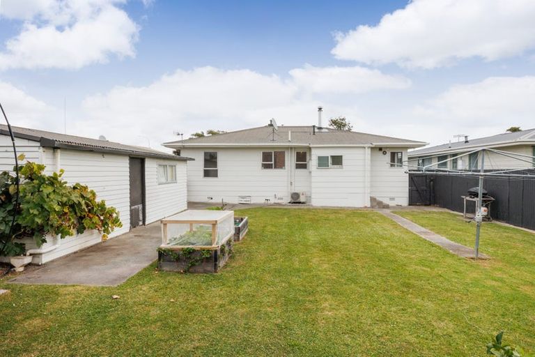 Photo of property in 6 Rennie Avenue, Milson, Palmerston North, 4414