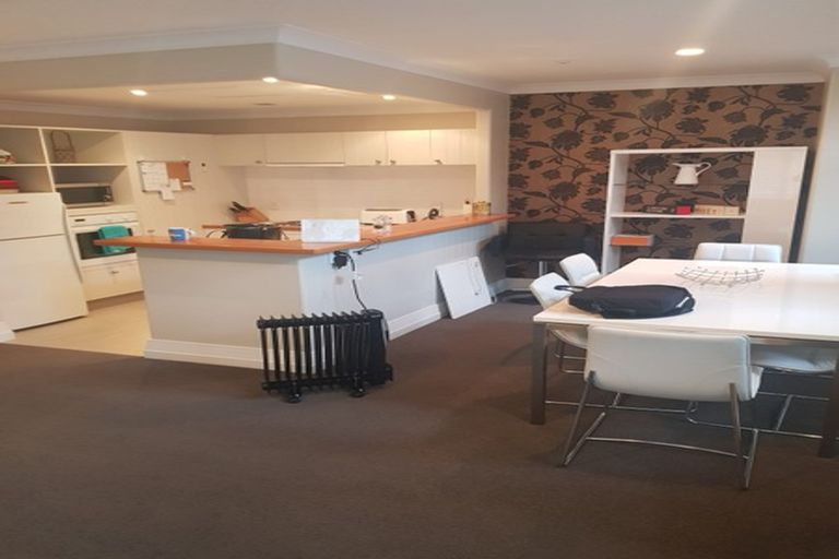 Photo of property in Kelvin House, 1b/16 The Terrace, Wellington Central, Wellington, 6011