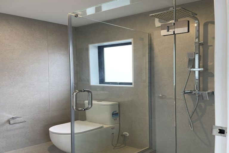 Photo of property in 26a Reeves Road, Pakuranga, Auckland, 2010