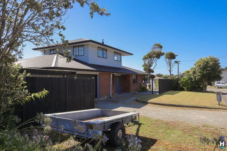 Photo of property in 16 Clough Road, Paroa, Greymouth, 7805