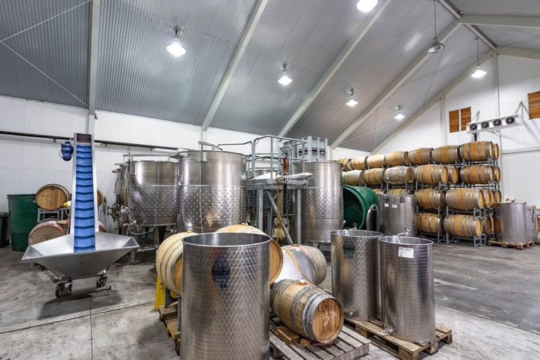 Photo of property in Redbank Estate, 224 Te Muna Road, Martinborough, 5784