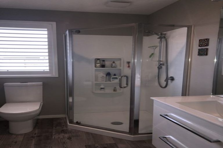 Photo of property in 8 Saint Thomas Avenue, Pyes Pa, Tauranga, 3112