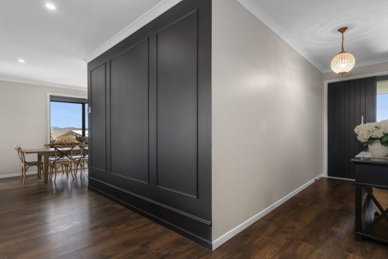 Photo of property in 10 Benmore Crescent, Pyes Pa, Tauranga, 3112