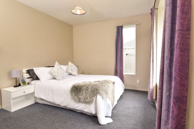 Photo of property in 22 Mckellar Place, Hornby, Christchurch, 8042